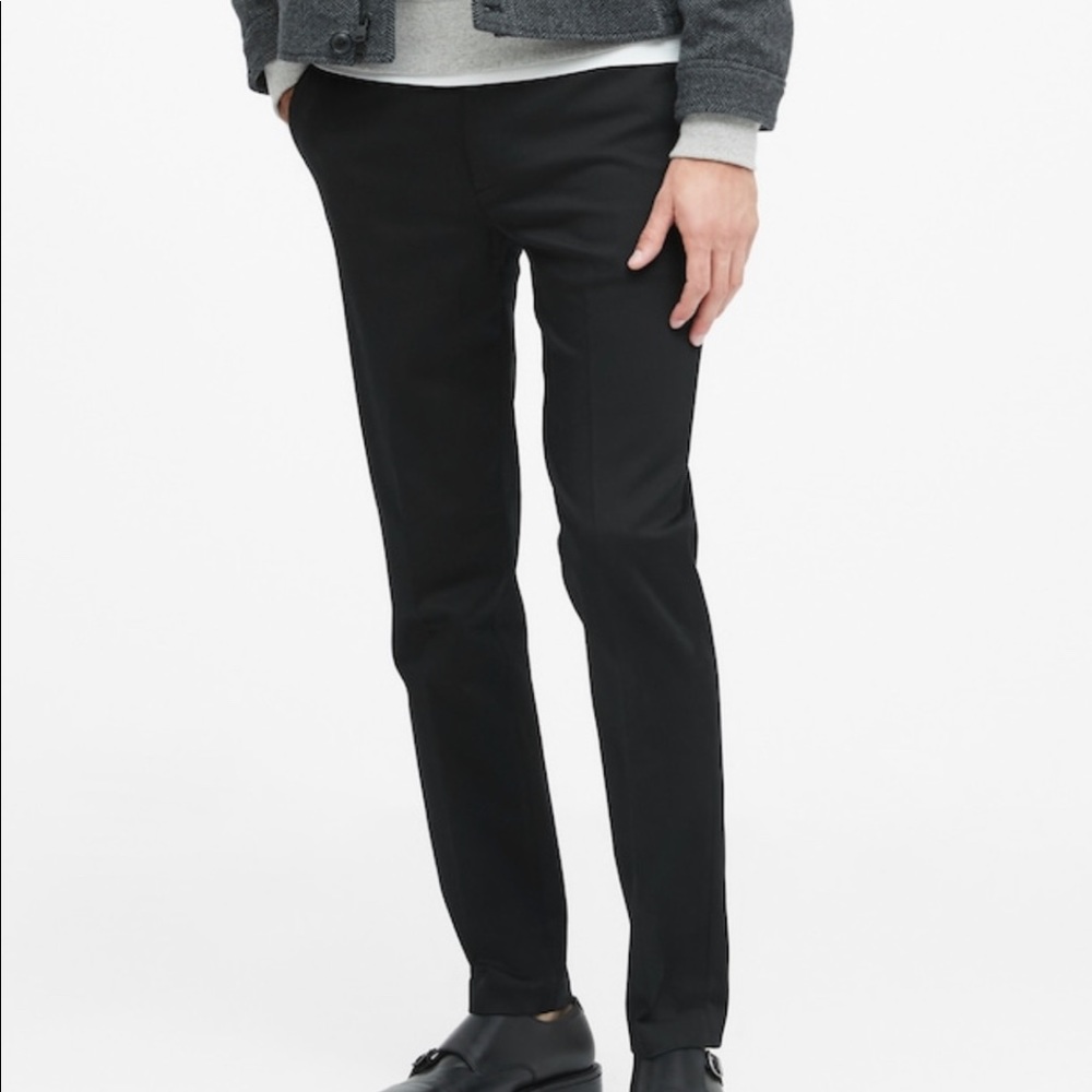 Brand New Banana Republic Traveler Chino